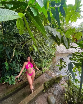 Visitando el Manantial de la Virgen 🫶🏻Psdt- El agua es heladísisima 🫣 (2).webp