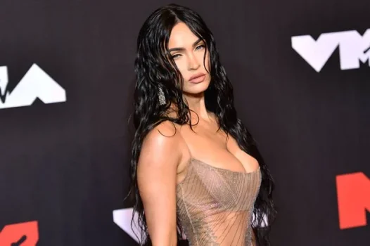 megan-fox-2021-mtv-video-music-awards-september-12th-2021-v0-hbjkdzn6xzie1.webp