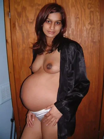 Pregnant2-TT0080.webp