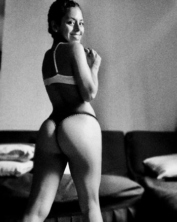 paolatracey - Btljutal0Vw.jpg