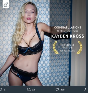 no solo es hermosa.jpg