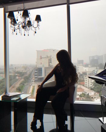 naidenfebrei - BmuMJNFD0N4_BmuL4PRl5fs.jpg