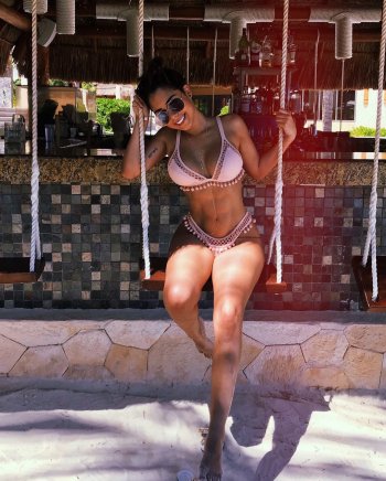 naidenfebrei - BqphudtB4XA.jpg