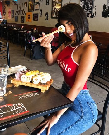 naidenfebrei - Bs-tqUFhyeG_Bs-tqPWBi0S.jpg