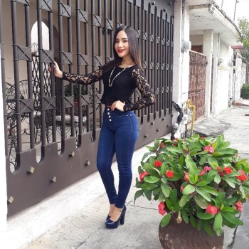 celeste.sanchez95 - BsvfMRthoO8.jpg