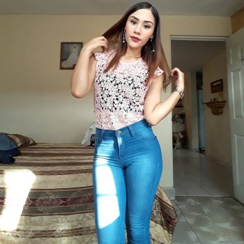 celeste.sanchez95 - BsYhgruBQ5-_BsYhgm_BuwA.jpg