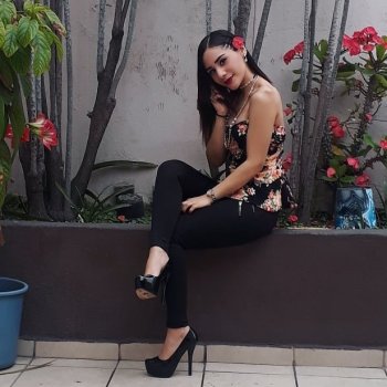 celeste.sanchez95 - Bu3zeMyhEZu_Bu3zeIhBkAN.jpg