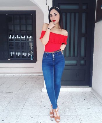 celeste.sanchez95 - BuMDQLQh2Fe_BuMDQGABXkR.jpg