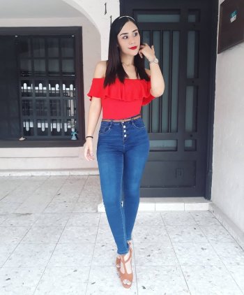 celeste.sanchez95 - BuMDQLQh2Fe_BuMDQGAh5cR.jpg