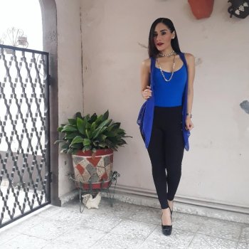 celeste.sanchez95 - BuWX7Q2BFmo_BuWX7L6hI6R.jpg