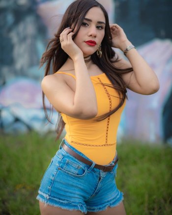 celeste.sanchez95 - BwCvXejBRcF_BwCvXZ5h6eT.jpg