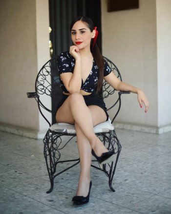 celeste.sanchez95 - BwSAvFdhZVn_BwSAvBFBufL.jpg