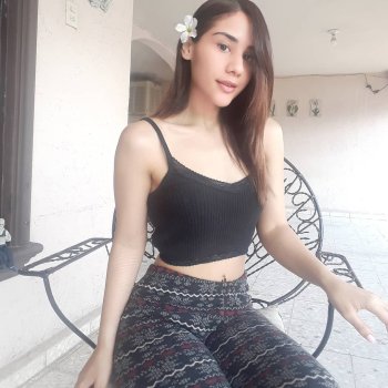 celeste.sanchez95 - BxlrhOPBwSX_BxlrhB6BU3Z.jpg