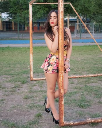 celeste.sanchez95 - By30xJ0hxew_By30xHahbJP.jpg