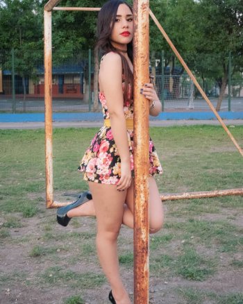 celeste.sanchez95 - By30xJ0hxew_By30xHbBKgY.jpg