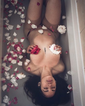 alechavez92 - BqmxEifF_iN.jpg