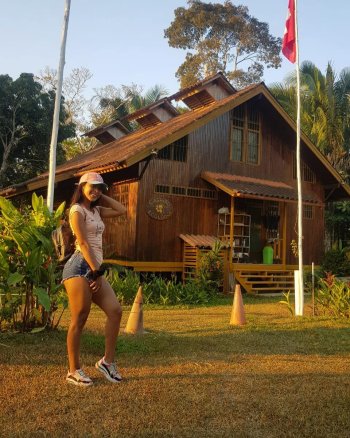 jhoanygreysci - B08k2KfniX8.jpg