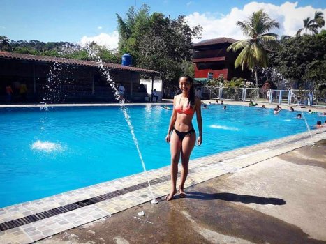 jhoanygreysci - BouX1N_HhJZ.jpg