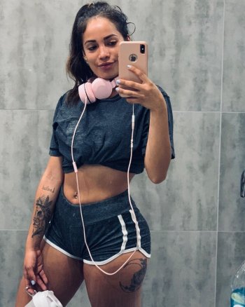 alechavez92 - BtkHVy7lYS-.jpg