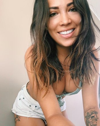 alechavez92 - BuHQ_ptF0_k.jpg