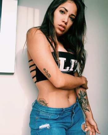 alechavez92 - ByRV4o9FgWB.jpg