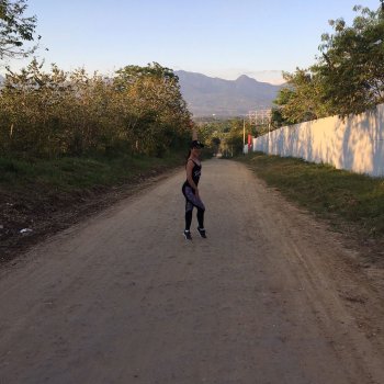 floritaconsuelo - B0mY5tiniq2.jpg