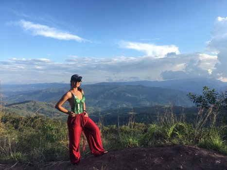 floritaconsuelo - B0PE-ibnAqi.jpg