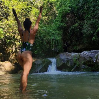 floritaconsuelo - B0PVgAZHDTQ_B0PVf-NnPtL.jpg