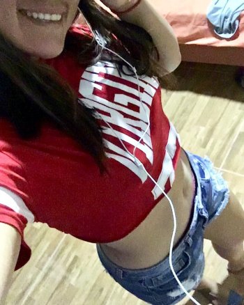 floritaconsuelo - BtCWB7KAPNS.jpg