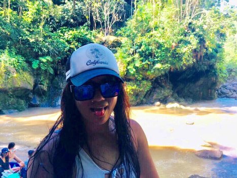 floritaconsuelo - BxFlUx_lnqn.jpg