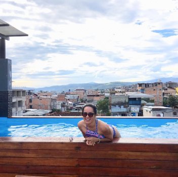 floritaconsuelo - Bxhb8kznu1Q.jpg