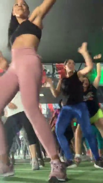 r_miranda28~1569691566~17890711087406435~1 - 00_00_48.25.jpg