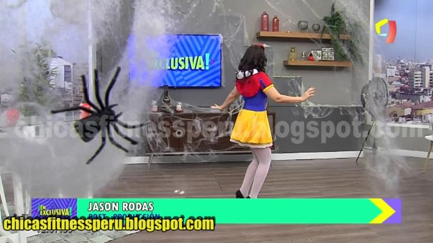 lauraborlinibalncanievesdisfraz - 00_00_19.08.jpg