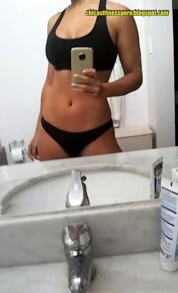 top_model_buda_fit~1579011787~2221234395566945772_1493071801 - 00_00_01.13.jpg