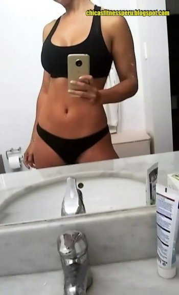 top_model_buda_fit~1579011787~2221234395566945772_1493071801 - 00_00_02.36.jpg