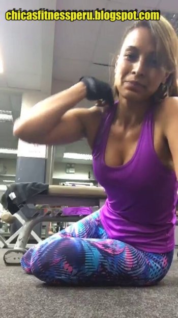 mariselapuicon~1572369417~17872785886485959~1 - 00_02_58.59.jpg