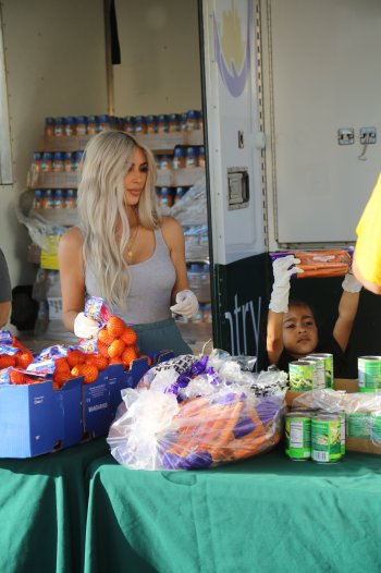 DPFwWHhUIAAK5hJ.jpg large.jpg