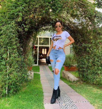 naidenfebrei - B7_HsTSpnv0_B7_HsP1paH5.jpg