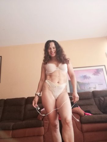 2f8eb8ff-b117-40d5-b4d1-026193adbde8.jpg 2f8eb8ff-b117-40d5-b4d1-026193adbde8.jpg