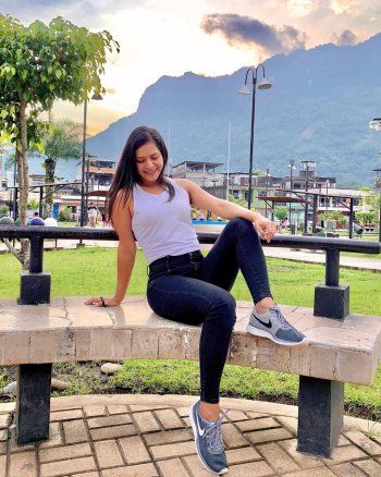 liz.andrade26 - B8Z8ZY3pzcv.jpg