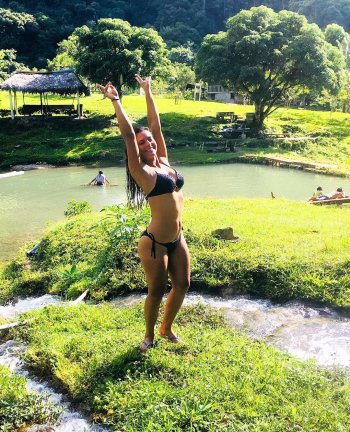 liz.andrade26 - BhrJ6uDh8KC.jpg