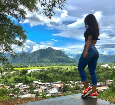 liz.andrade26 - Bo97i9kgmbX.jpg