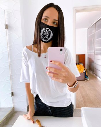 Sigrid Bazán on Instagram_ _Lavarme las manos una(JPG)_1.jpg Sigrid Bazán on Instagram_ _Lavarme las manos una(JPG)_1.jpg