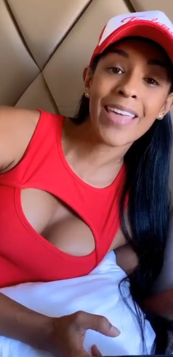 Screenshot_20200503-212015_Video Player.jpg