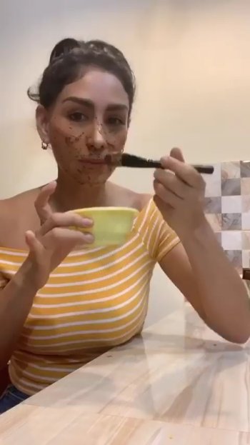 VideoCapture_20200508-212020.jpg VideoCapture_20200508-212020.jpg