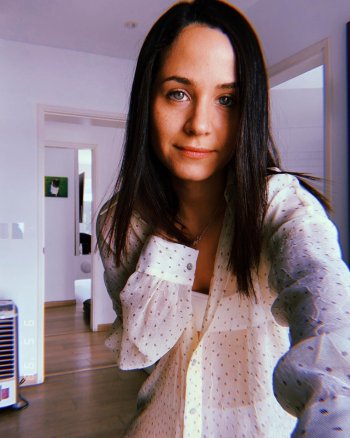 Sigrid Bazán on Instagram_ _Selfies de cuarentena✌_1(JPG).jpg