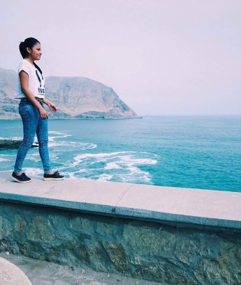 Nickol Sinchi on Instagram_ _¡ Paz _ --__BTz9JVnB4(JPG).jpg