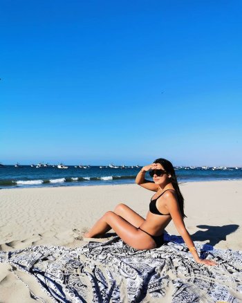 V A L E R I A  F L Ó R E Z on Instagram_ _----__CB(JPG).jpg