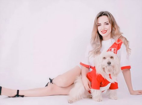 rosangela Espinoza -- on Instagram_ _FELICES FIEST(JPG).jpg