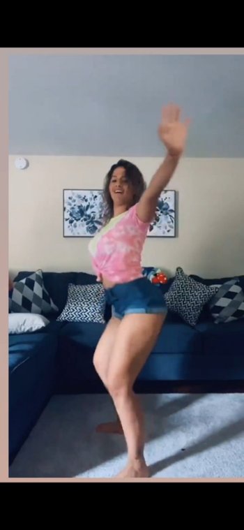 Screenshot_20200729-123359_Video Player.jpg